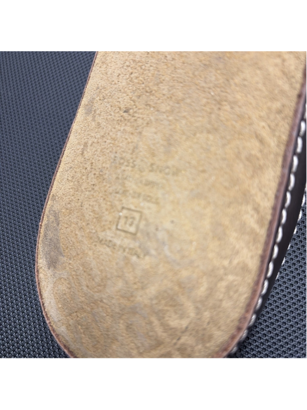 ROSS & SNOW Genuine Shearling Slippers Sz 13 Men’s Brown - Barely Used - Picture 2 of 3